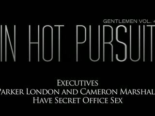 Executives parker london và cameron marshall có văn phòng giới tính